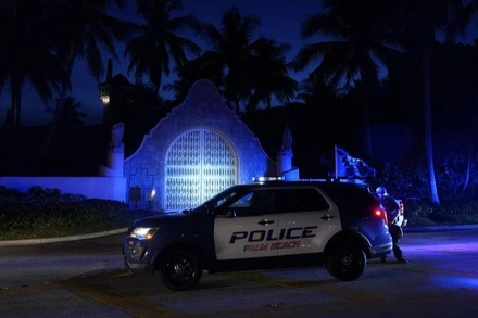 Hình ảnh FBI khám xét nhà riêng của cựu Tổng thống Mỹ Donald Trump