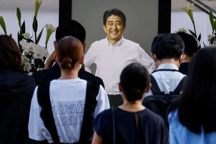 Tang lễ của cố Thủ tướng Nhật Bản Abe Shinzo diễn ra tại đền Zojoji