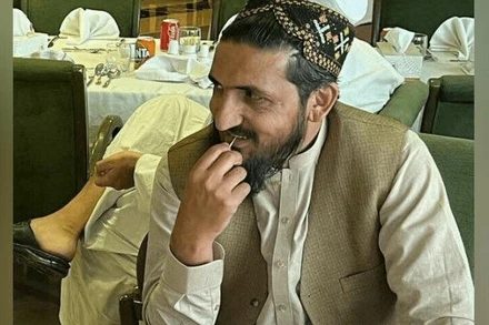 Quan chức cấp cao của Tehreek-e-Taliban Pakistan Omar Khalid Khorasani. (Ảnh: samaaenglish.tv)