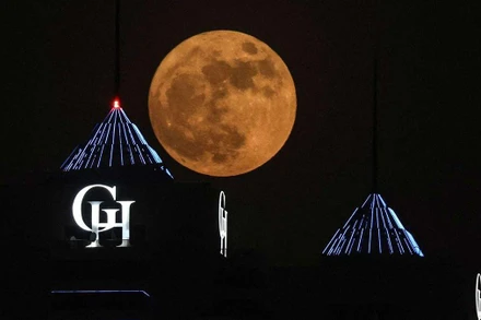 Ngắm siêu trăng lớn nhất năm 2022