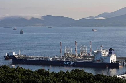 Toàn cảnh tàu Vladimir Arsenyev bên bờ vịnh Nakhodka, gần thành phố Nakhodka, Nga, ngày 12/8/2022. (Ảnh: Reuters)