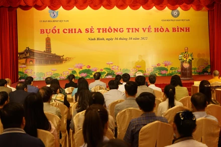 Quang cảnh buổi chia sẻ.