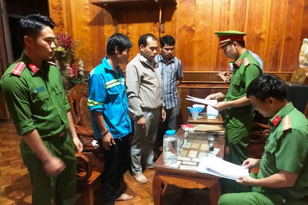 Cơ quan Cảnh sát điều tra Công an tỉnh Đắk Nông công bố quyết định tố tụng đối với K’Tang, nguyên Chủ tịch Ủy ban nhân dân xã Đắk Som.