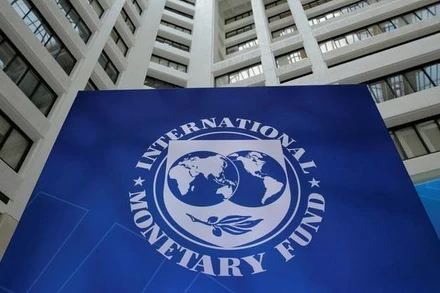 Biểu trưng của IMF. (Ảnh: Reuters)