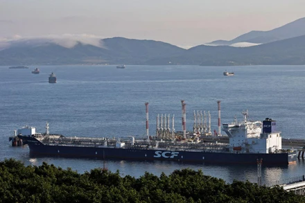 Toàn cảnh tàu Vladimir Arsenyev bên bờ vịnh Nakhodka, gần thành phố Nakhodka, Nga, ngày 12/8/2022. (Ảnh: Reuters)