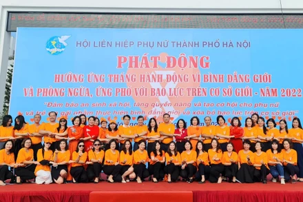 Các đại biểu hưởng ứng Tháng hành động vì bình đẳng giới và phòng ngừa, ứng phó với bạo lực trên cơ sở giới năm 2022.