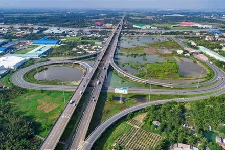 [Video] Tháo gỡ vướng mắc tại các dự án giao thông trọng điểm