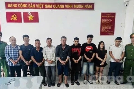 Các đối tượng tại cơ quan chức năng. (Ảnh: Công an cung cấp)