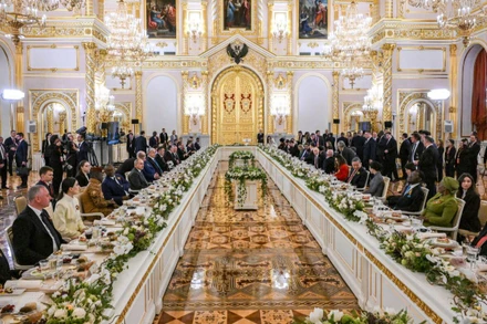Tổng thống Nga chủ trì tiệc chiêu đãi trưởng đoàn các nước dự lễ kỷ niệm Ngày Chiến thắng 