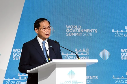 Phó Thủ tướng, Bộ trưởng Ngoại giao Bùi Thanh Sơn phát biểu tại Hội nghị thượng đỉnh Chính phủ Thế giới (WGS) 2025, ngày 12/2/2025. Ảnh: Bộ Ngoại giao Việt Nam