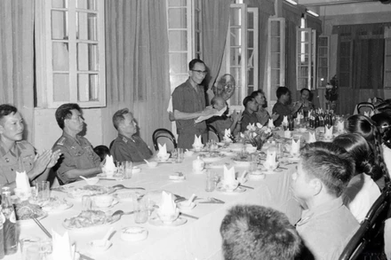 [Infographic] Những cống hiến to lớn của đồng chí Khamtay Siphandone đối với sự nghiệp cách mạng Lào