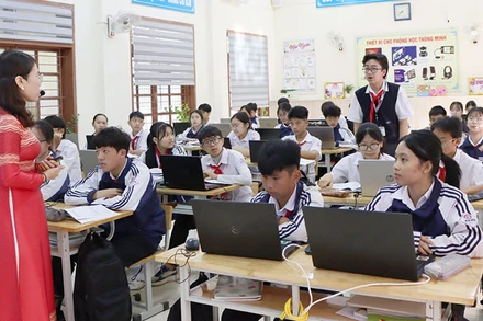 Lớp học thông minh tại Trường trung học cơ sở Nguyễn Trãi, thành phố Sơn La.