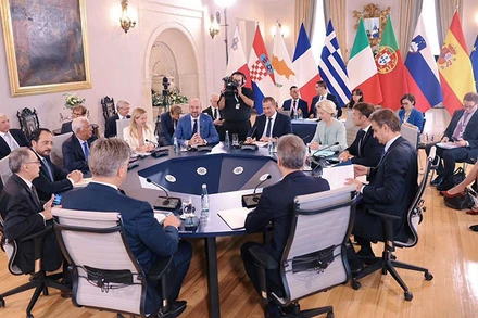 Hội nghị thượng đỉnh Med9 ở Malta.