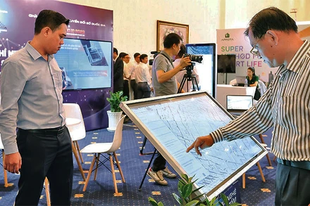 Trưng bày các giải pháp chuyển đổi số tại Tuần lễ Chuyển đổi số Thành phố Hồ Chí Minh năm 2023.