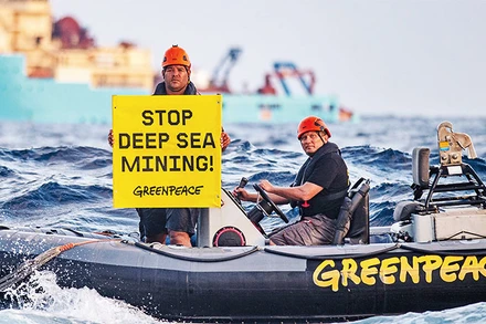 Nhiều quốc gia, tập đoàn lớn và các tổ chức môi trường kêu gọi việc đẩy lùi thời hạn khai thác biển sâu. Ảnh: BLOOMBERG