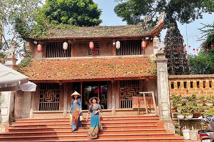 Vẻ đẹp bình yên của chùa Mía.