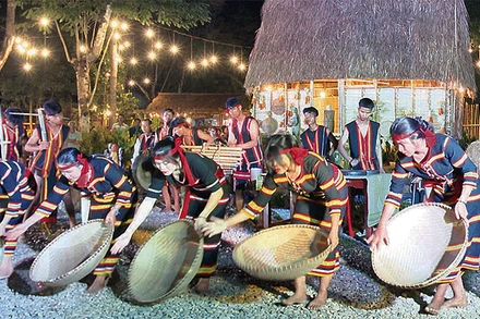 Thanh âm và vũ điệu đại ngàn