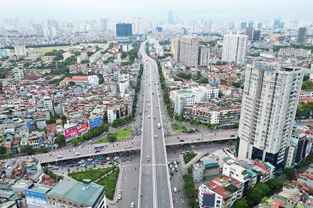 Sớm đưa Luật Đất đai năm 2024 vào cuộc sống sẽ góp phần phát huy các nguồn lực trong công tác quản lý tài nguyên đất đai. Trong ảnh: Một góc thành phố Hà Nội. (Ảnh: MỸ HÀ)