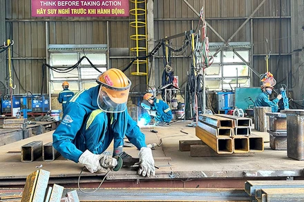 Gia công chế tạo kết cấu thép phục vụ dự án Nhà máy hydrogen NEOM.