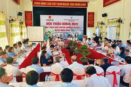 Hội thảo tìm kiếm giải pháp mới để phát triển vùng chuyên canh cây ăn quả huyện Nghĩa Hành.