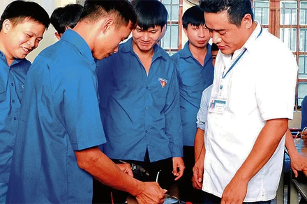 Đào tạo nghề cho người lao động tại Trường cao đẳng Kỹ thuật và Công nghệ Hà Giang.