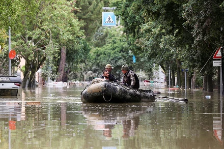 Lũ lụt nghiêm trọng ở Italia do lượng mưa lớn bất thường. (Ảnh: REUTERS)