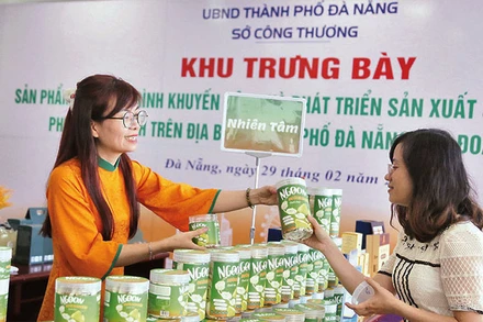 Nhiều chương trình giúp quảng bá, giới thiệu các sản phẩm công nghiệp nông thôn.