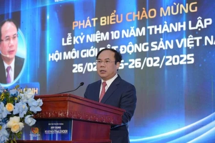 Bộ Xây dựng đề nghị các hội, hiệp hội cùng tham gia xây dựng mô hình Trung tâm giao dịch bất động sản và quyền sử dụng đất do nhà nước quản lý.