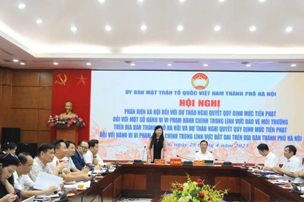 Hội nghị phản biện xã hội đối với hai dự thảo Nghị quyết về xử phạt vi phạm trong lĩnh vực môi trường và đất đai.