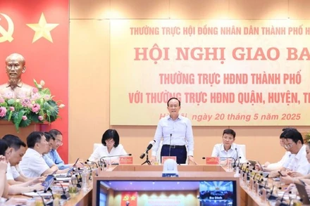 Chủ tịch Hội đồng nhân dân thành phố Nguyễn Ngọc Tuấn yêu cầu, không để gián đoạn hoạt động trong giai đoạn chuyển giao sang mô hình chính quyền địa phương mới.