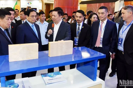 Thủ tướng dự Lễ khánh thành Trung tâm Đổi mới sáng tạo quốc gia