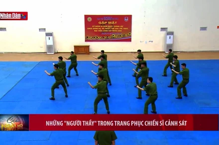Những “người thầy” trong trang phục chiến sĩ cảnh sát