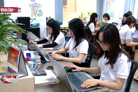 Giá vé máy bay tăng cao: Khó kích cầu du lịch dịp nghỉ lễ