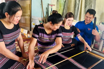 Phát huy truyền thống cách mạng, huyện Ba Tơ, tỉnh Quảng Ngãi gìn giữ văn hóa giàu bản sắc.