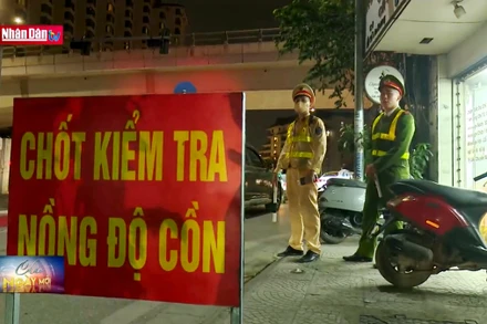 Xây dựng văn hóa giao thông: Xử nghiêm những tài xế vi phạm