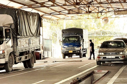Trung tâm Ðăng kiểm xe cơ giới tỉnh Bình Phước hoạt động thông suốt phục vụ nhân dân.