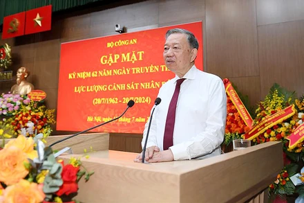 Chủ tịch nước Tô Lâm tại cuộc gặp mặt kỷ niệm 62 năm Ngày truyền thống lực lượng Cảnh sát nhân dân (20/7/1962-20/7/2024). (Ảnh: Cổng thông tin điện tử Bộ Công an)