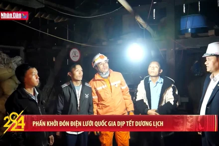 Phấn khởi đón điện lưới quốc gia dịp Tết Dương lịch