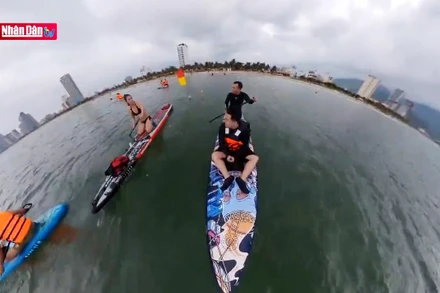 Trải nghiệm chèo SUP tại Đà Nẵng