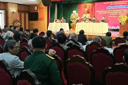 Hội thảo thu hút đông đảo văn nghệ sĩ, nhà nghiên cứu lý luận và quản lý.