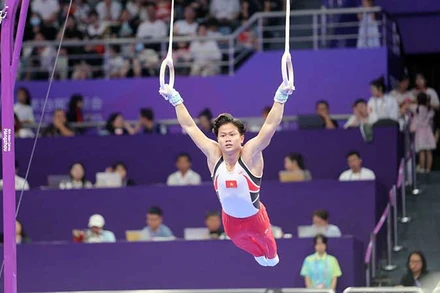 VĐV Khánh Phong đoạt HCB thể dục dụng cụ cho Việt Nam tại ASIAD 19.