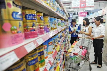 Sức tiêu dùng nội địa giảm đáng kể. Ảnh | HẢI ANH