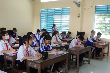 Lớp học của học sinh Khmer tại huyện Tri Tôn, tỉnh An Giang. (Ảnh TRẦN DŨNG)