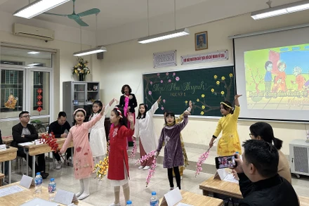 Một buổi họp phụ huynh tại Trường tiểu học Tràng An (quận Hoàn Kiếm, Hà Nội).