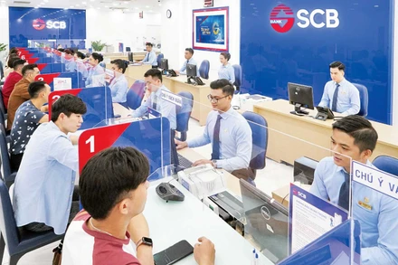 Lãi suất tiền gửi ngân hàng đồng loạt giảm mạnh. Ảnh | Ngân hàng SCB