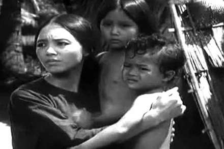 Một cảnh trong phim “Mẹ vắng nhà”.