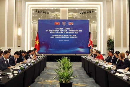 Hợp tác kinh tế là điểm sáng trong quan hệ Việt Nam - Anh. ( Ảnh ĐẠI SỨ QUÁN ANH TẠI VIỆT NAM)