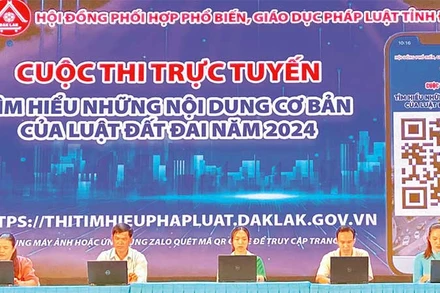 Các thí sinh dự thi trong ngày phát động cuộc thi. 