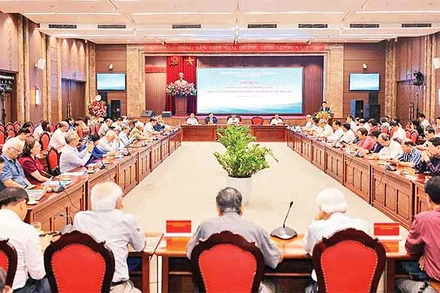 Hội nghị gặp mặt chuyên gia, nhà khoa học nhân dịp kỷ niệm Ngày Khoa học và Công nghệ Việt Nam năm 2024. (Ảnh HOÀNG HIẾU)