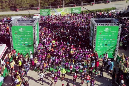 Các vận động viên xuất phát thi đấu nội dung 15km, sáng 5/3.